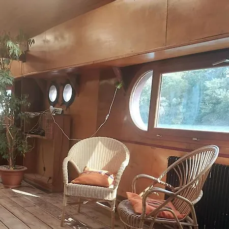 Holiday home Belle Peniche Romantique A Paris