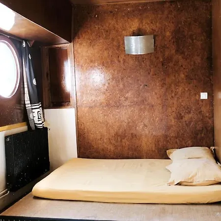 Belle Péniche Romantique à Paris Boulogne-Billancourt