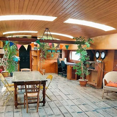 Belle Peniche Romantique A Paris Holiday home